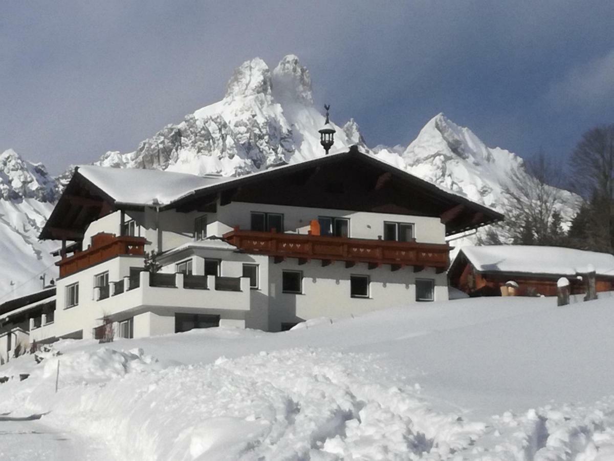 Haus Bergfried Lägenhet Filzmoos Exteriör bild