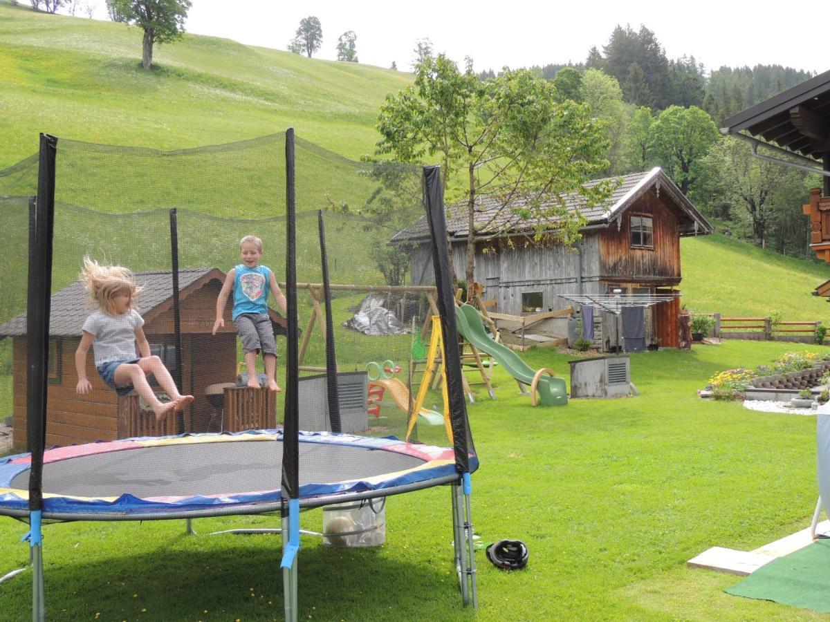 Haus Bergfried Lägenhet Filzmoos Exteriör bild